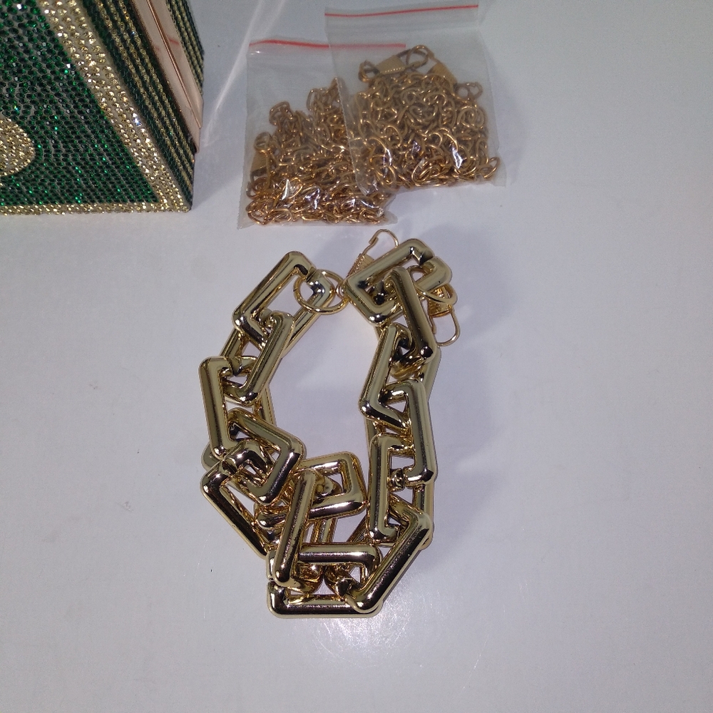 Green/Gold Rhinestone Dollar Sign Clutch Bag - Picture 3 of 8
